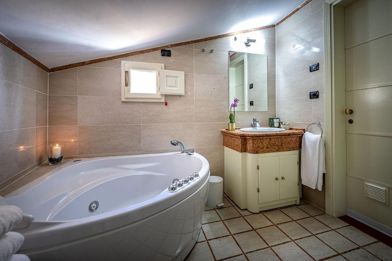 Palazzo Gamba Al Duomo Apartahotel Florencia